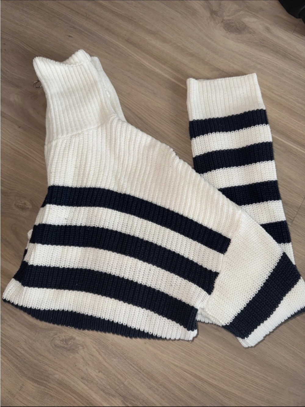 Jessica Simpson quarter zip sweater